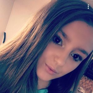 Meet your Posher, Abbi